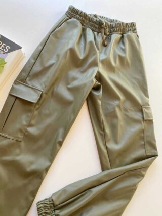 fernandaramosstore com br calca jogger feminina couro eco verde militar 1