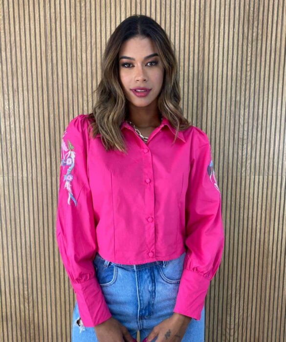 fernandaramosstore com br camisa cropped feminino manga longa bordada pink 1