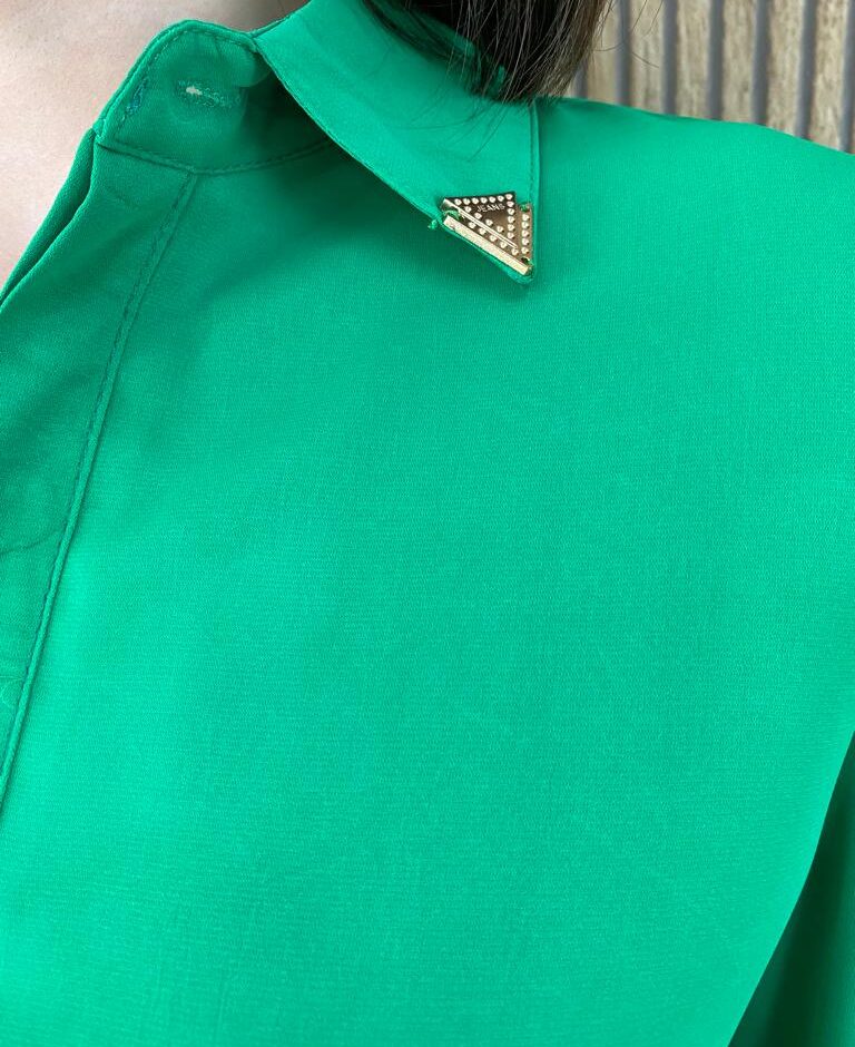Camisa Feminina Manga Longa Detalhes Dourado Verde - Fernanda Ramos Store