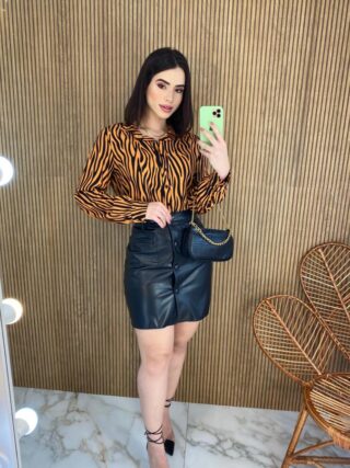 fernandaramosstore com br camisa feminina manga longa estampa zebra caramelo 1