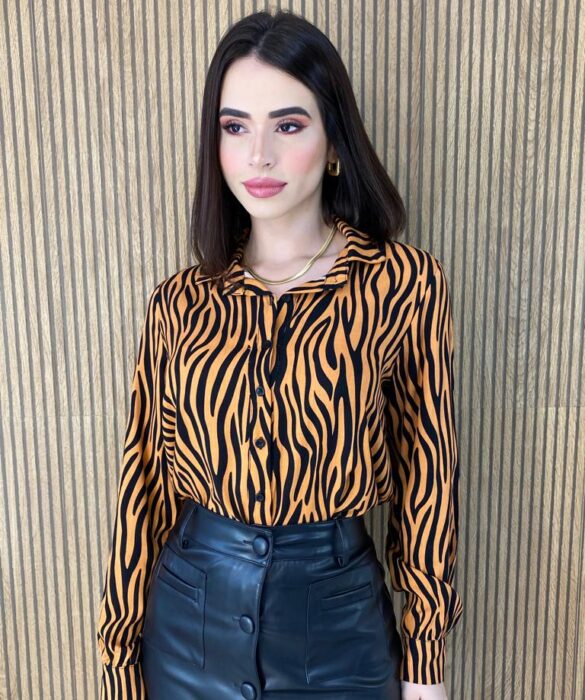 fernandaramosstore com br camisa feminina manga longa estampa zebra caramelo 3