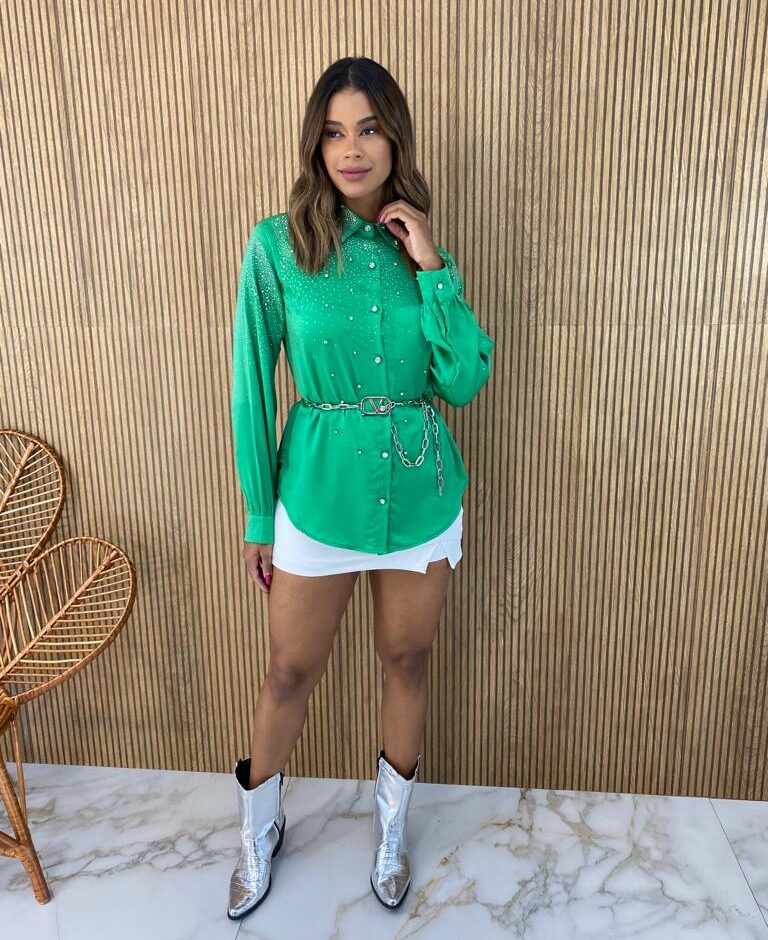 Camisa Feminina Manga Longa Mari com Aplicações Verde - Fernanda Ramos Store