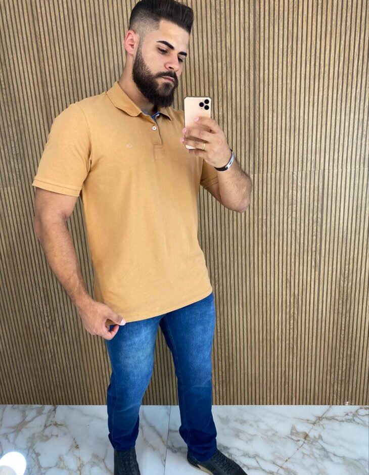 Camiseta Polo Essencial Slim Ogochi Caramelo 1134 - Fernanda Ramos Store