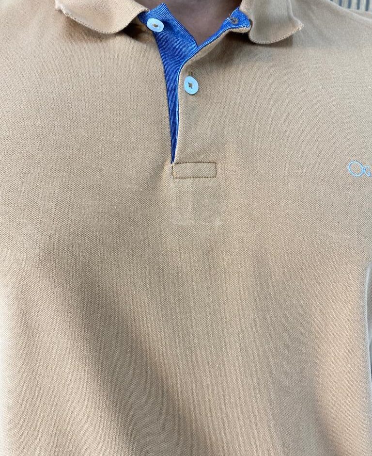 Camiseta Polo Essencial Slim Ogochi Caramelo 1134 - Fernanda Ramos Store