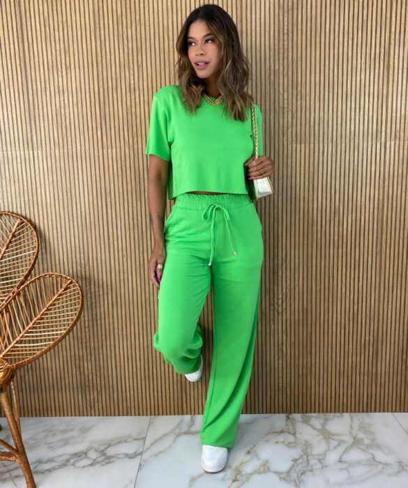 Conjunto Feminino Moletinho Calça e Cropped Verde Fernanda Ramos Store