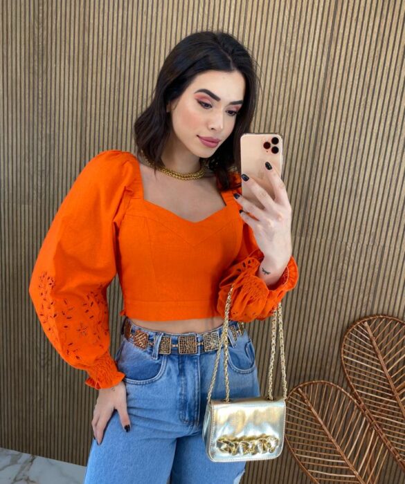 Cropped Feminino Manga Longa Detalhe nas Mangas Laranja Fernanda Ramos Store