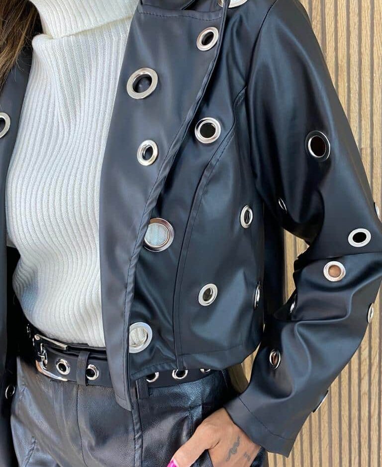 fernandaramosstore com br jaqueta feminina couro eco com detalhes preta 2