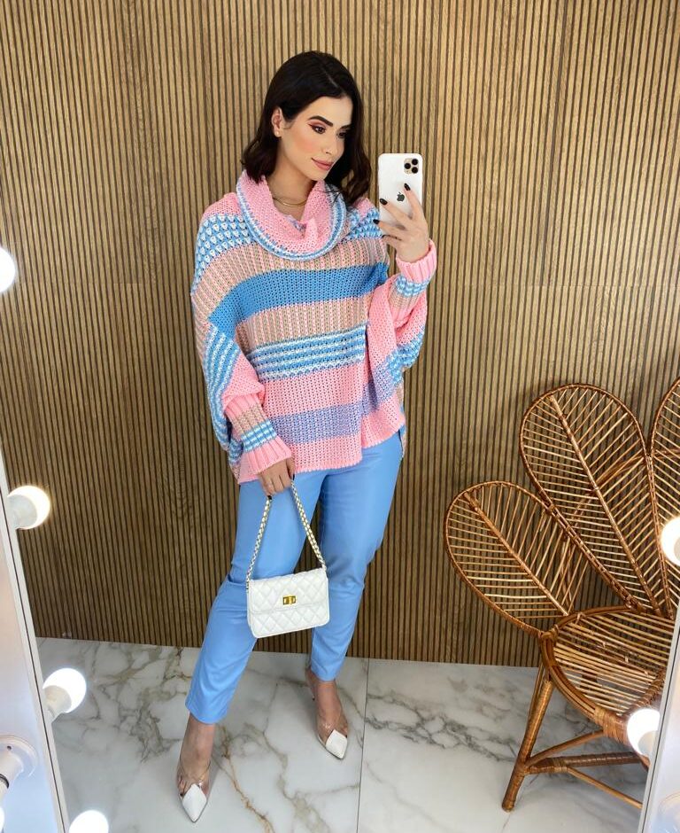 fernandaramosstore com br poncho femininino tricot azul e rosa 2