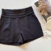 Short Feminino com Detalhe e Bolsos Frontal Preto Fernanda Ramos Store