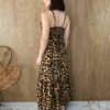 fernandaramosstore com br vestido longo com bojo e botoes alca regulavel animal print 4