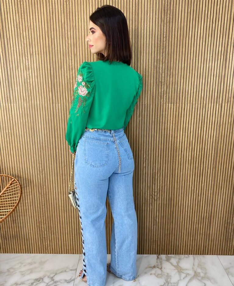 Blusa Manga Longa Detalhe Bordado nas Mangas Verde - Fernanda Ramos Store