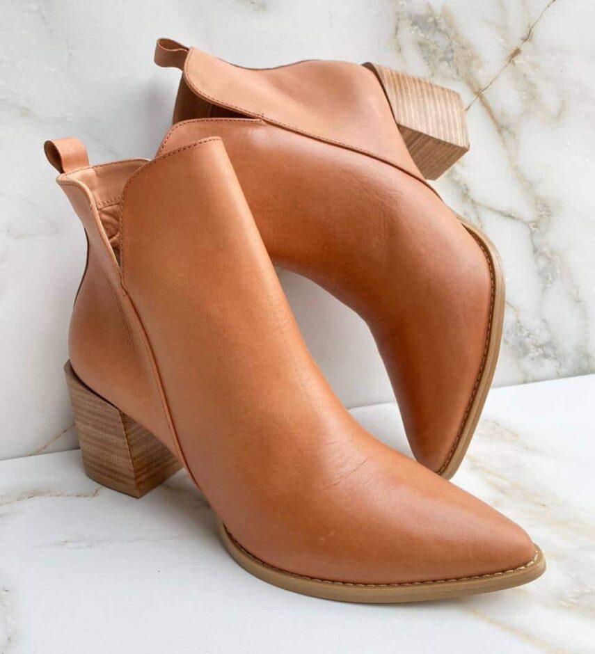 Bota Feminina Couro Cano Curto Fani Marrom - Fernanda Ramos Store