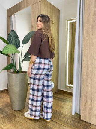 Calça Feminina com Bolsos Estela Xadrez Azul e Rosa - Fernanda Ramos Store