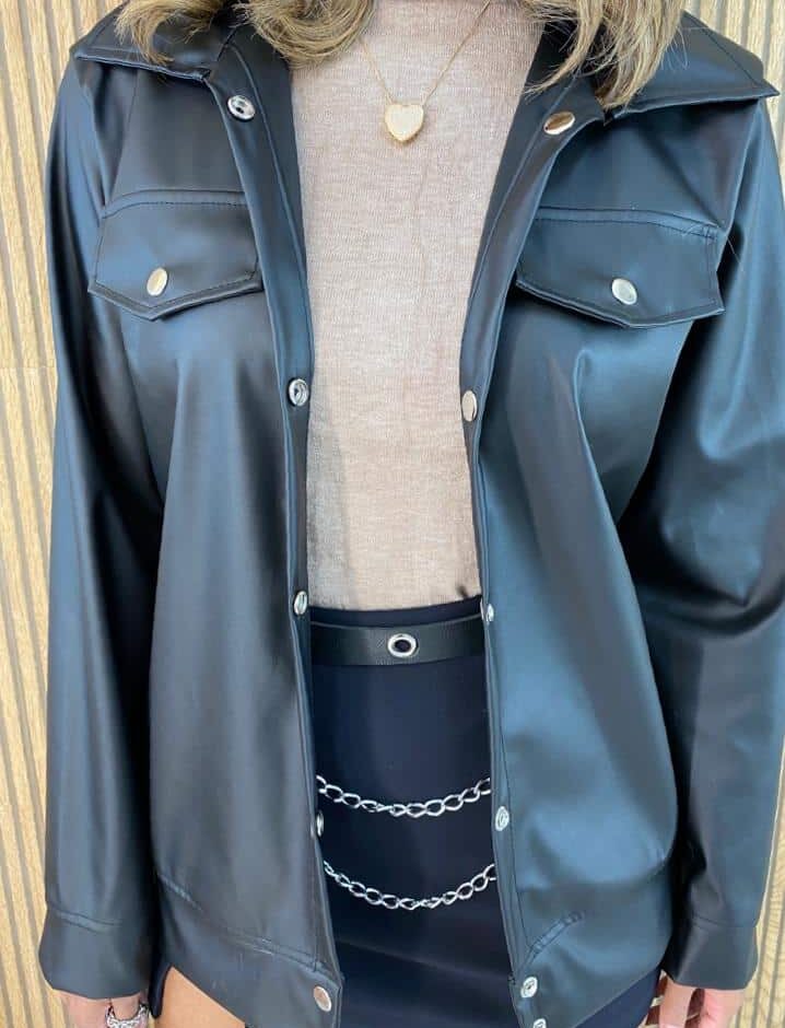Camisa Feminina Couro Eco Julia Preta - Fernanda Ramos Store