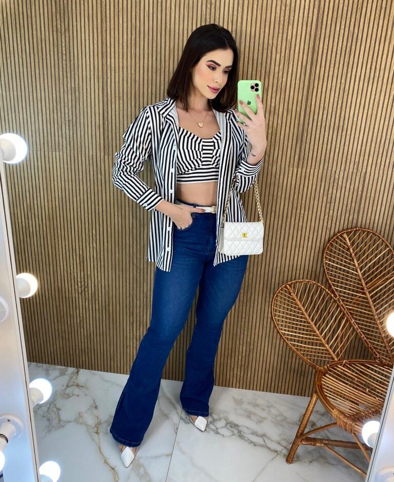 Conjunto Feminino Cropped com Bojo e Camisa Listras Preto - Fernanda Ramos Store