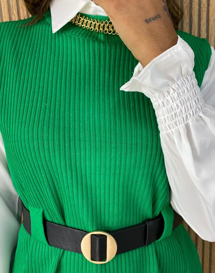 Conjunto Feminino Liz Camisa Branca Colete e Cinto Verde - Fernanda Ramos Store