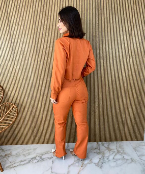 Conjunto Feminino Sarja Cropped Manga Longa e Calça Laranja - Fernanda Ramos Store