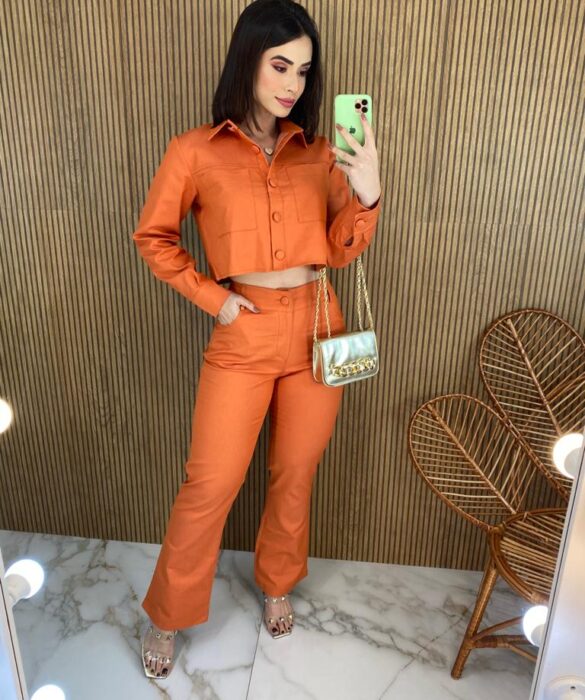 Conjunto Feminino Sarja Cropped Manga Longa e Calça Laranja - Fernanda Ramos Store