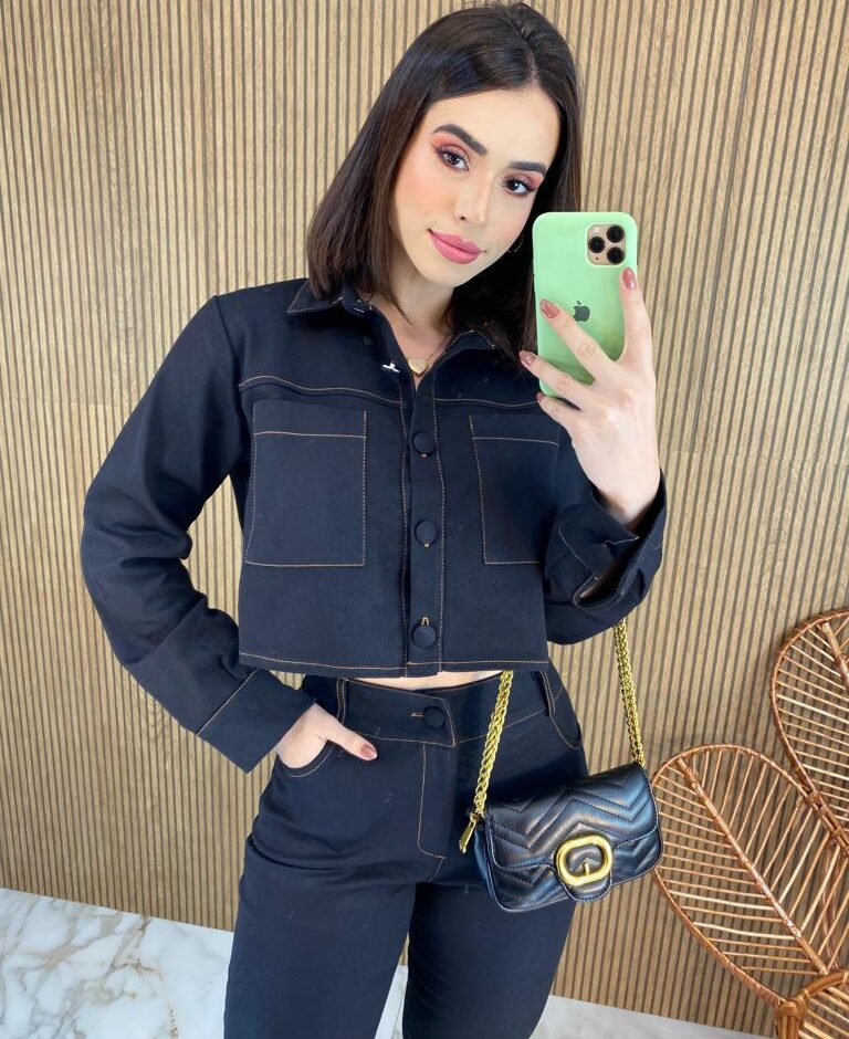 Conjunto Feminino Sarja Cropped Manga Longa e Calça Preto - Fernanda Ramos Store