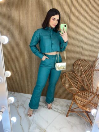 Conjunto Feminino Sarja Cropped Manga Longa e Calça Verde - Fernanda Ramos Store