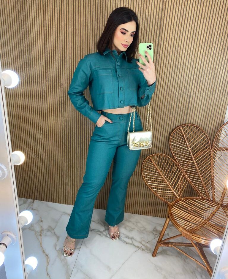 Conjunto Feminino Sarja Cropped Manga Longa e Calça Verde - Fernanda Ramos Store