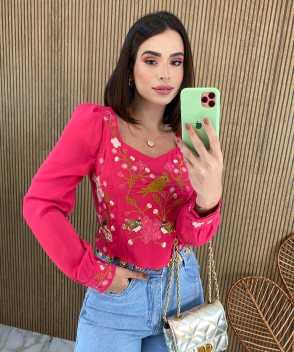 Cropped Feminino Manga Longa Bordado Pink - Fernanda Ramos Store