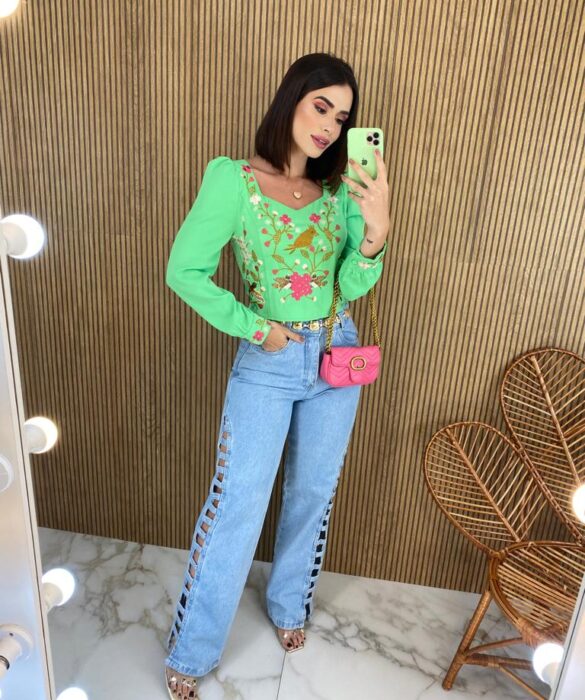 Cropped Feminino Manga Longa Bordado Verde - Fernanda Ramos Store