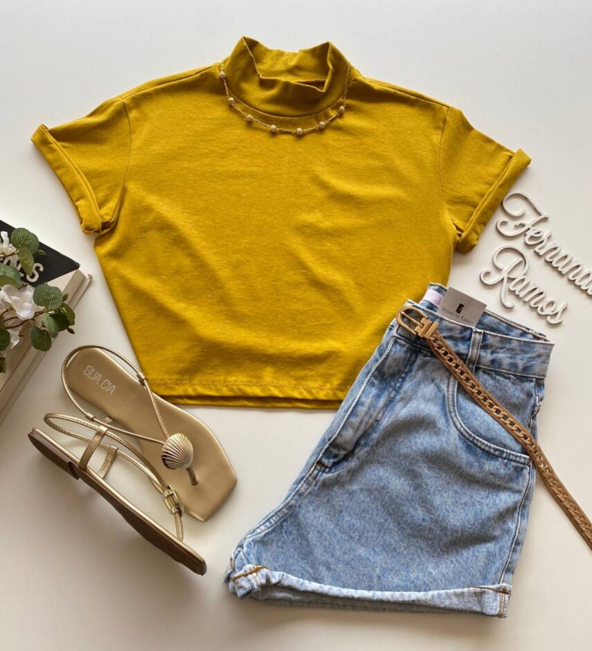 Cropped Manga Curta Básico com Gola Mostarda - Fernanda Ramos Store