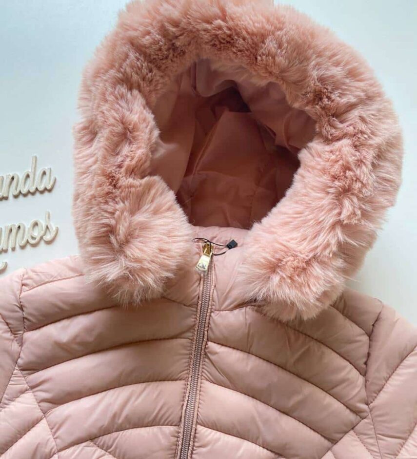 Jaqueta Feminina Peluciada Capuz Removível Rose - Fernanda Ramos Store