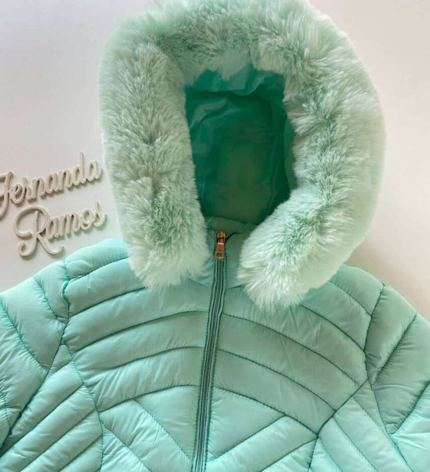 Jaqueta Feminina Peluciada Capuz Removível Verde - Fernanda Ramos Store