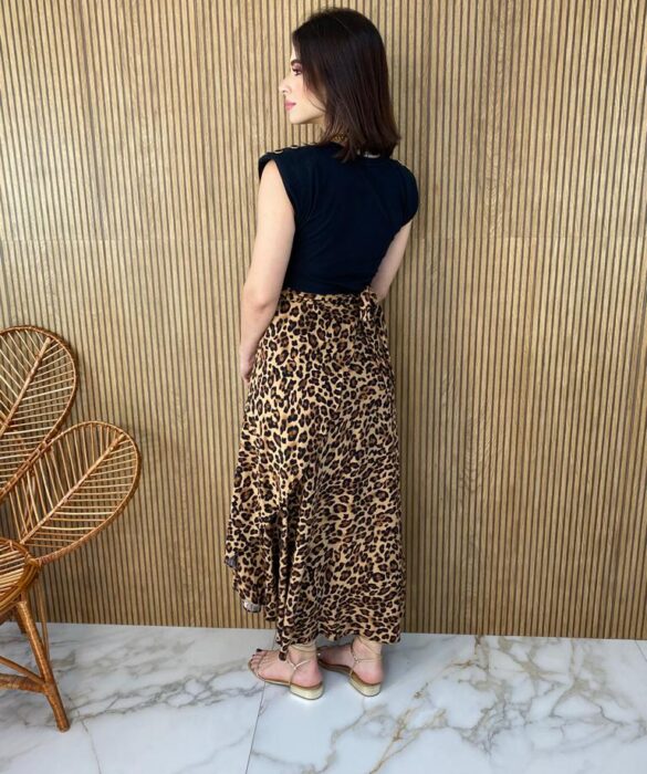 Saia Midi Transpassada com Amarração Mila Estampa Animal Print - Fernanda Ramos Store