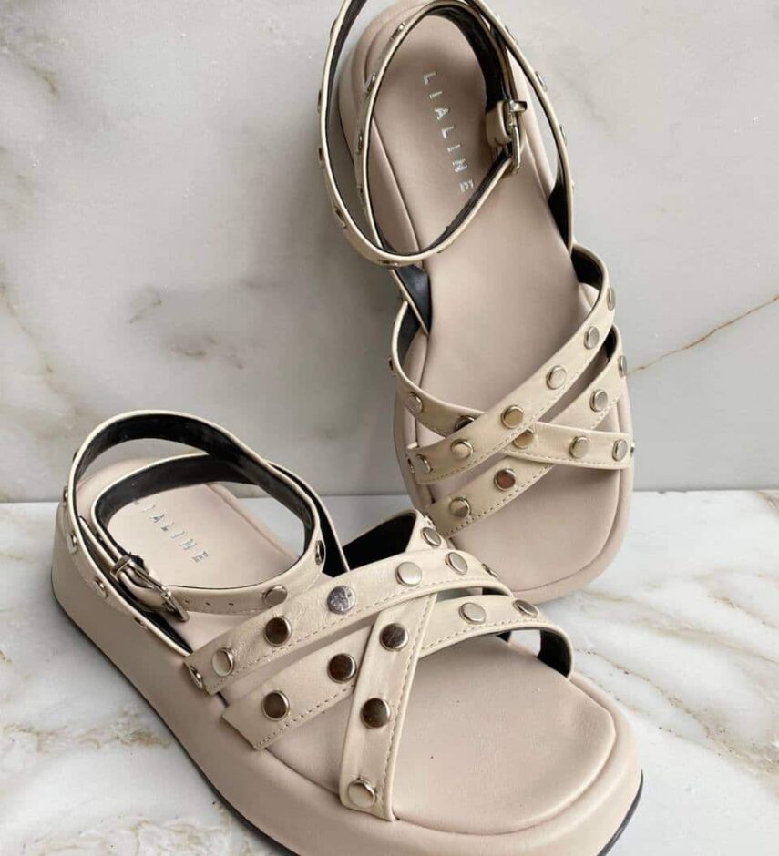 Sandália Papete Lialine Feminina com Aplicações Off White - Fernanda Ramos Store