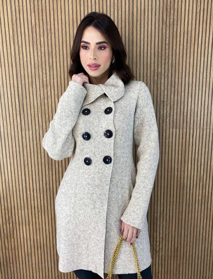 Sobretudo Feminino Tricot Bege Botões Preto - Fernanda Ramos Store
