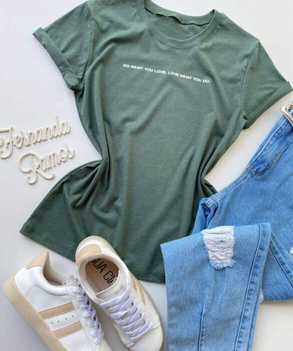 T-shirt Manga Curta Do What You Love Verde - Fernanda Ramos Store