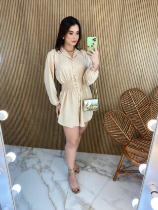 Vestido Curto Manga Longa com Botões e Lastex Bege - Fernanda Ramos Store