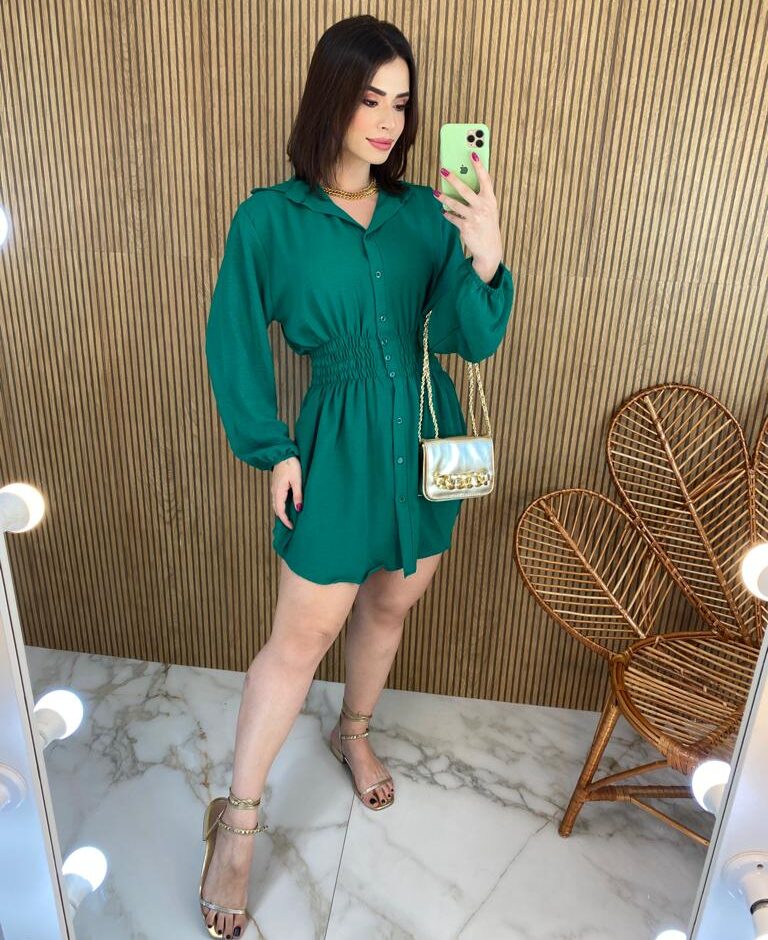 Vestido Curto Manga Longa com Botões e Lastex Verde - Fernanda Ramos Store