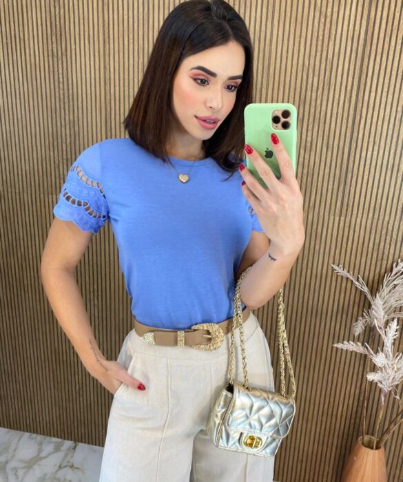 Blusa Feminina com Manga Detalhada Elis Azul - Fernanda Ramos Store