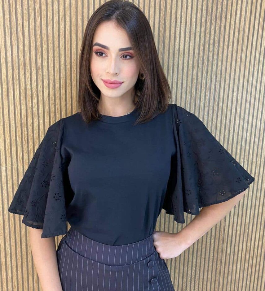 Blusa Feminina com Manga em Laise Preta - Fernanda Ramos Store