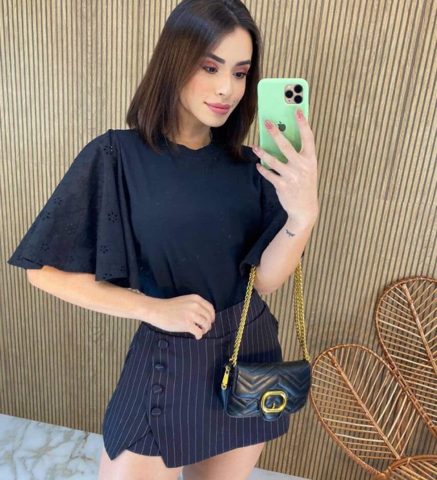 Blusa Feminina com Manga em Laise Preta - Fernanda Ramos Store
