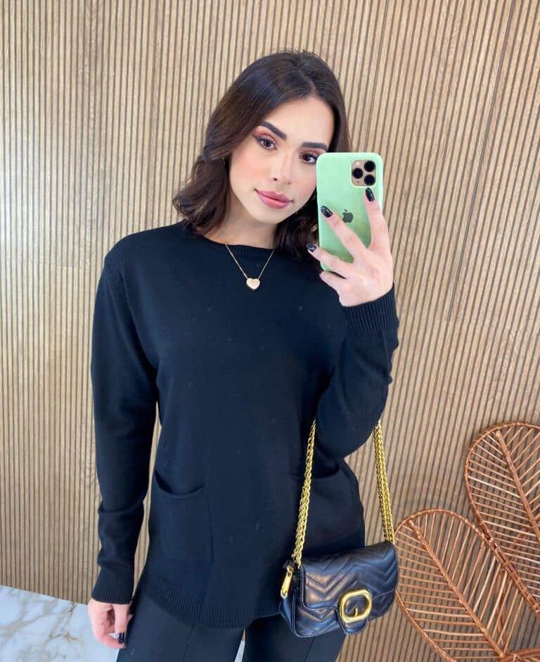 Blusa Manga Longa Feminina Modal com Bolsos Preta - Fernanda Ramos Store