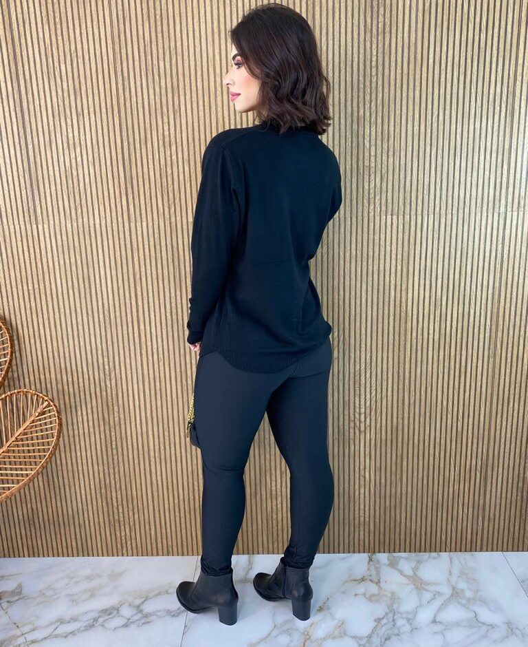 Blusa Manga Longa Feminina Modal com Bolsos Preta - Fernanda Ramos Store