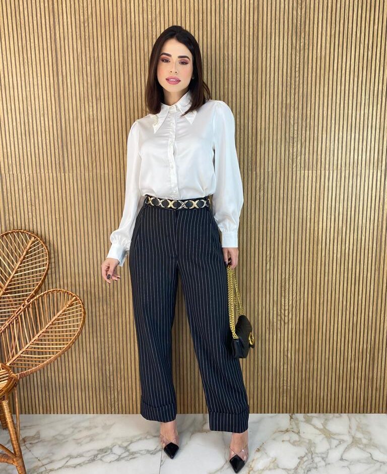 Calça Feminina Reta Risca de Giz Preta - Fernanda Ramos Store