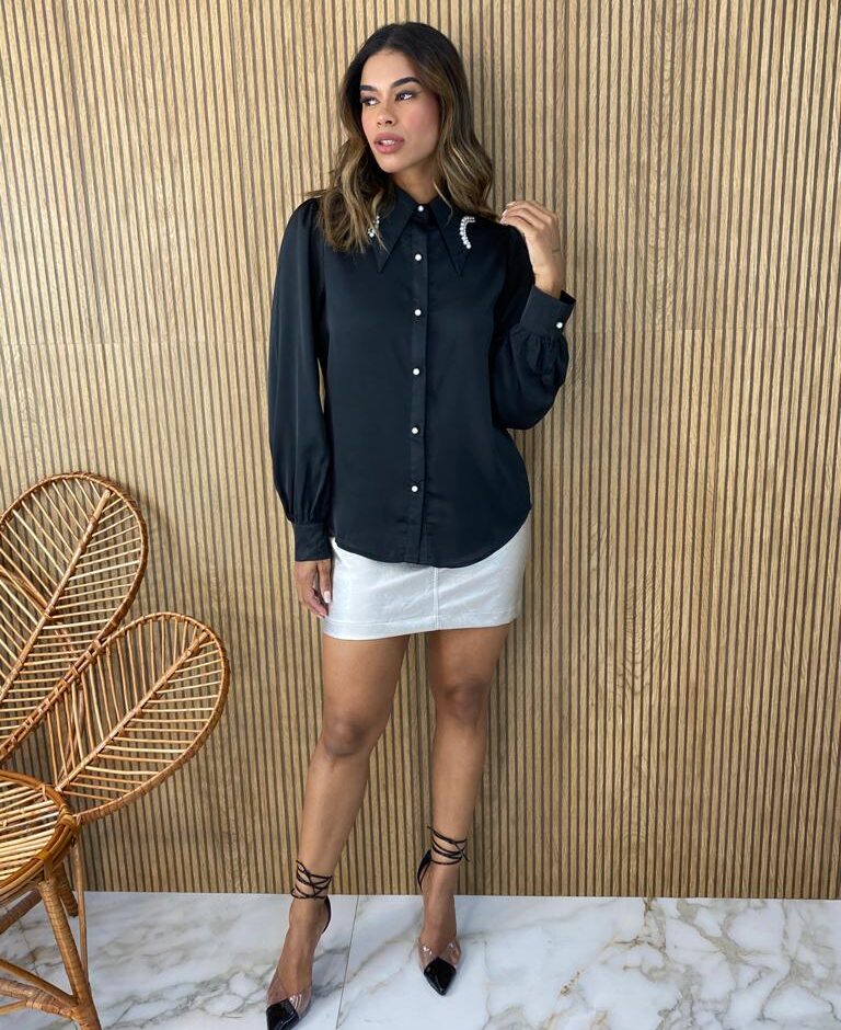 Camisa Feminina Manga Longa Detalhe em Pérolas Preta - Fernanda Ramos Store