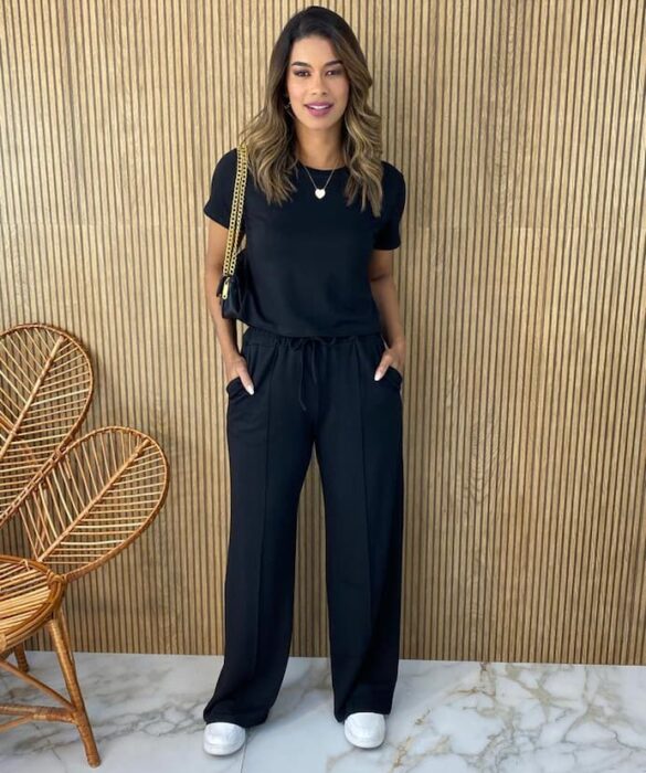 Conjunto de Moletinho Preto Cropped e Calça Chloe - Fernanda Ramos Store