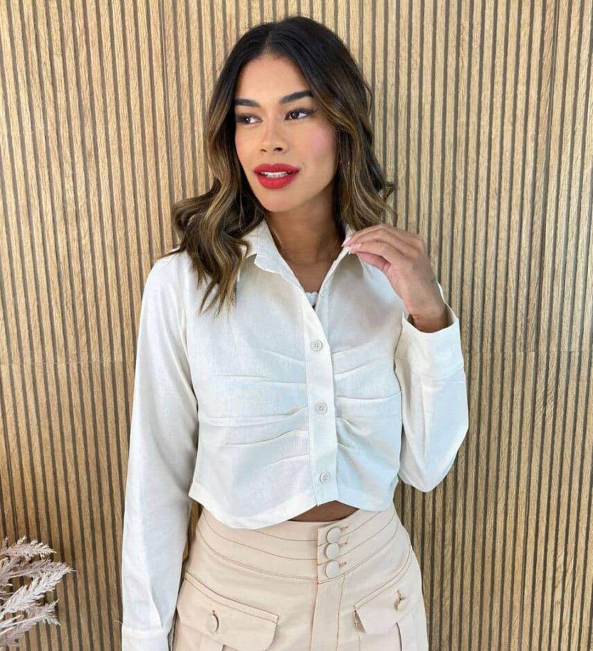 Cropped Ana Feminino Manga Longa com Detalhes em Pregas Areia - Fernanda Ramos Store