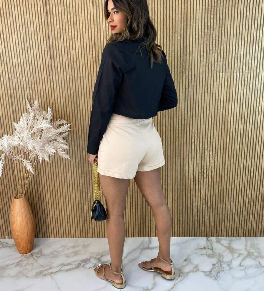 Cropped Ana Feminino Manga Longa com Detalhes em Pregas Preto - Fernanda Ramos Store