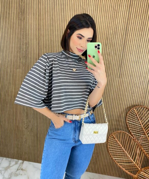 Cropped Feminino de Malha Manga 3/4 Listrado Cinza - Fernanda Ramos Store