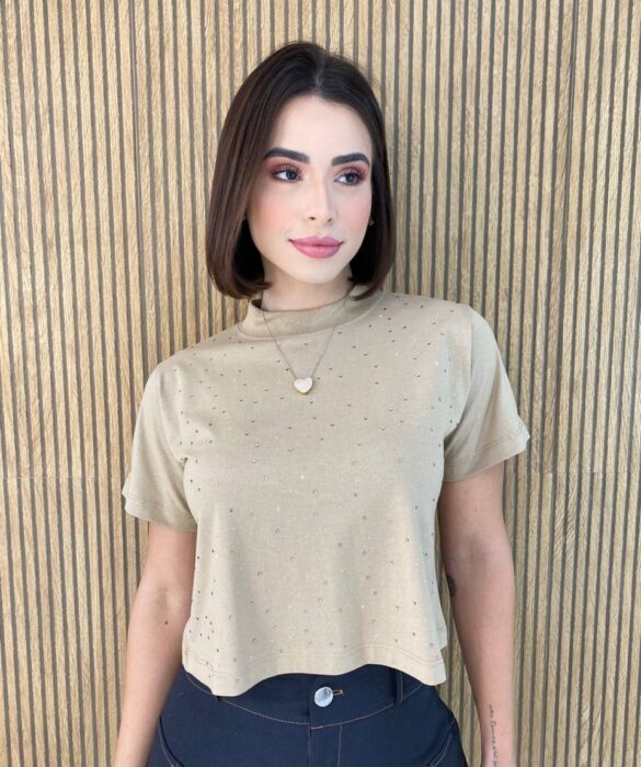 Cropped Feminino Manga Curta com Aplicações Bege - Fernanda Ramos Store