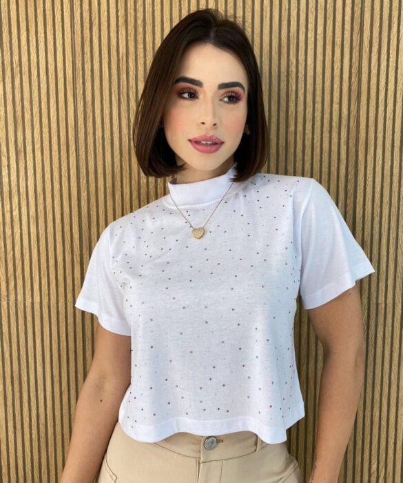 Cropped Feminino Manga Curta com Aplicações Branco - Fernanda Ramos Store