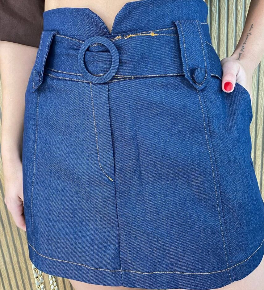 Short Saia Feminino Mari com Cinto Jeans Escuro - Fernanda Ramos Store